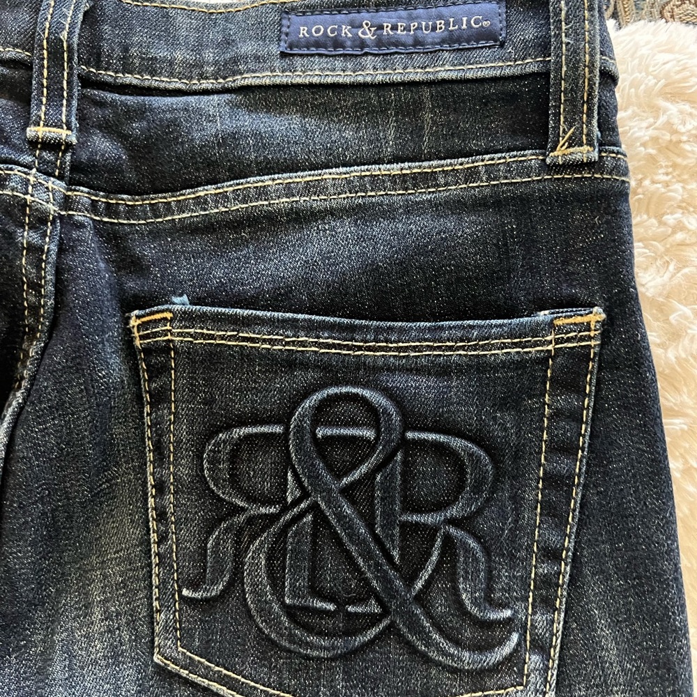 Rock & Republic Like New Jeans - Picture 1 of 4